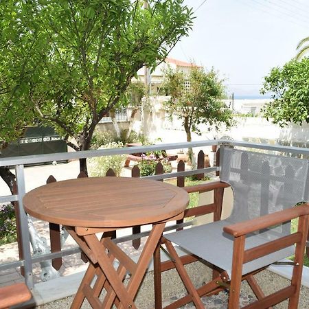 Central House With Quiet Garden Kissamos Exterior photo